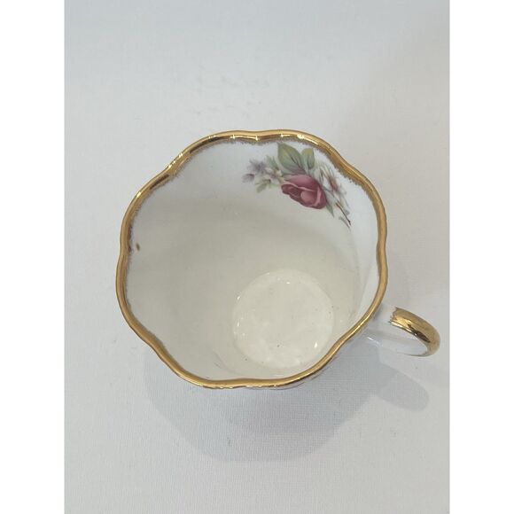 Queen's Rosina 1 Tea Cup & 1 Saucer Pink & White Cabbage Roses Gold Trim 1960s - Picture 4 of 6
